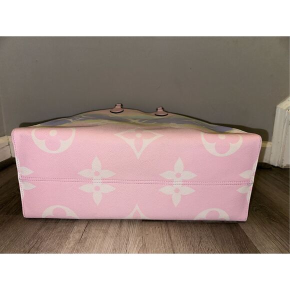 Louis Vuitton Monogram Coated Canvas Escale OnTheGo GM Tote Bag Pink Pastel - Picture 7 of 13